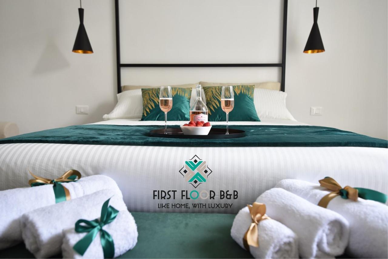First Floor B&B Bari Zewnętrze zdjęcie
